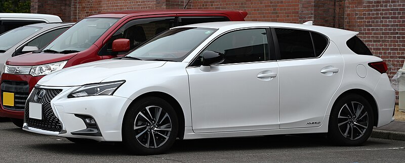Lexus CT200h